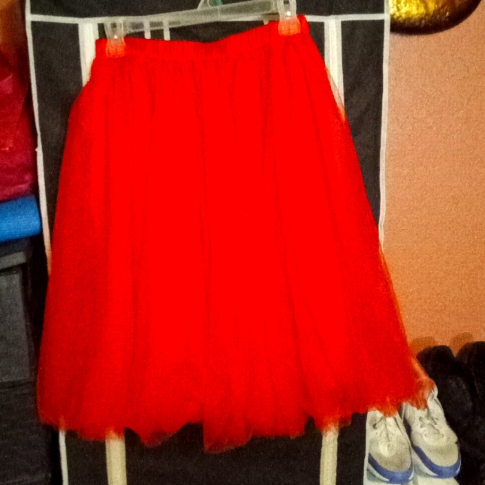 Red tutu knee length double layered skirt
